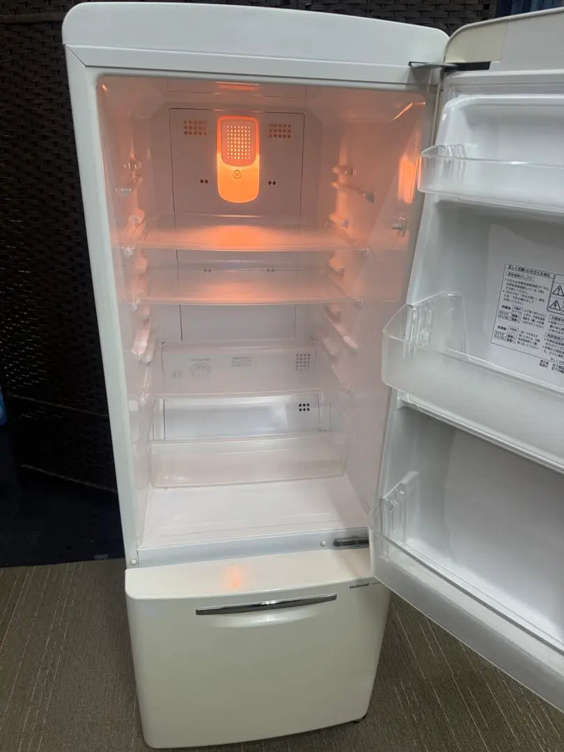 [Trabajos de lavado y desinfección] Electrodomésticos Retro Refrigerador Congelado NACIONAL NR-B16RA-W | 【洗浄消毒作業済】レトロ家電 Nacional 冷凍冷蔵庫NR-B16RA-W