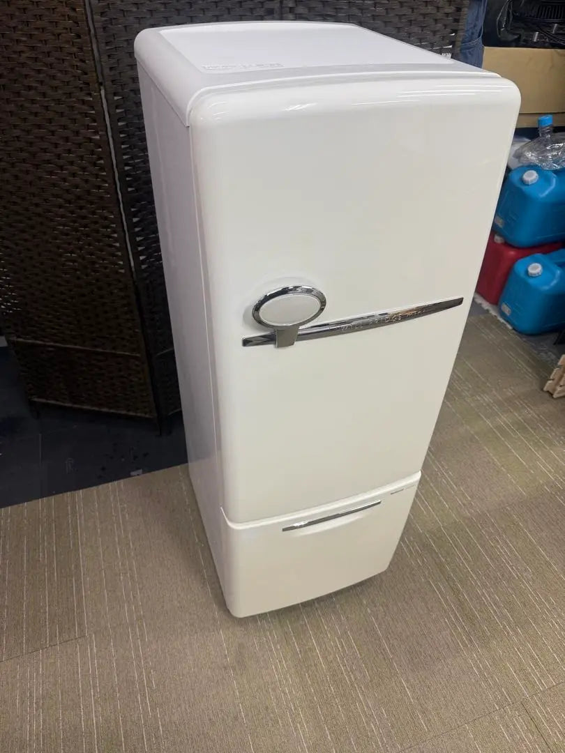 [Trabajos de lavado y desinfección] Electrodomésticos Retro Refrigerador Congelado NACIONAL NR-B16RA-W | 【洗浄消毒作業済】レトロ家電 Nacional 冷凍冷蔵庫NR-B16RA-W