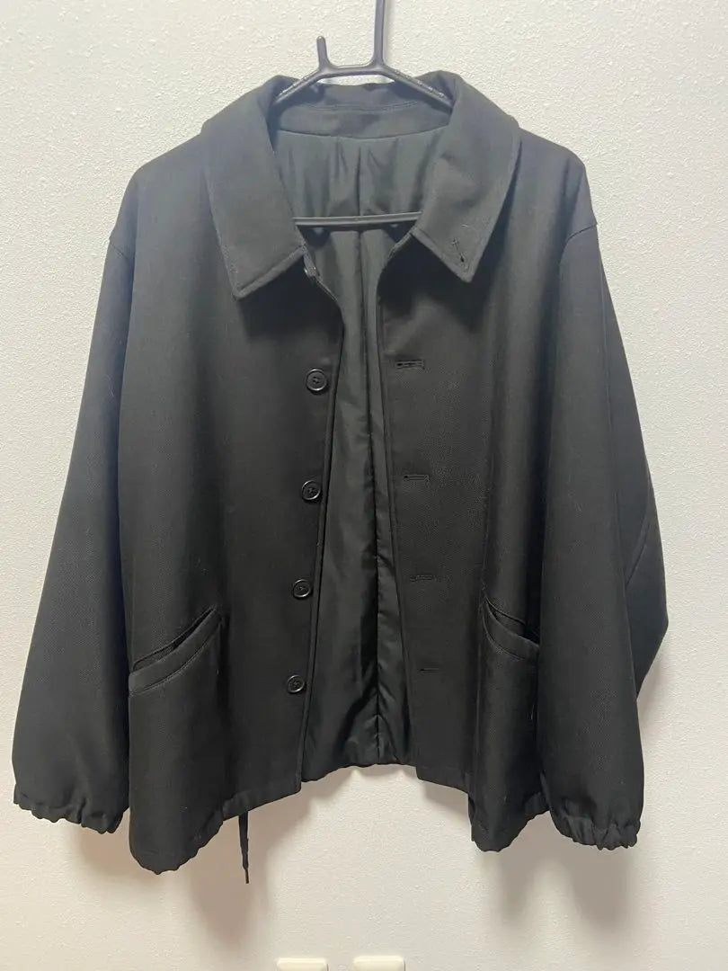 Beautiful condition GU spring outerwear black size M coat that can be tightened