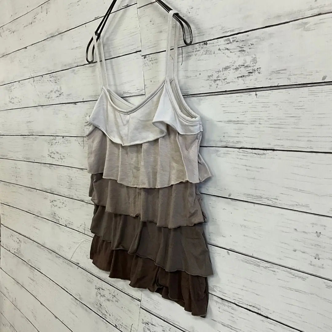 m.j✨Camisole [L] Gradient Driart Frill Ivory