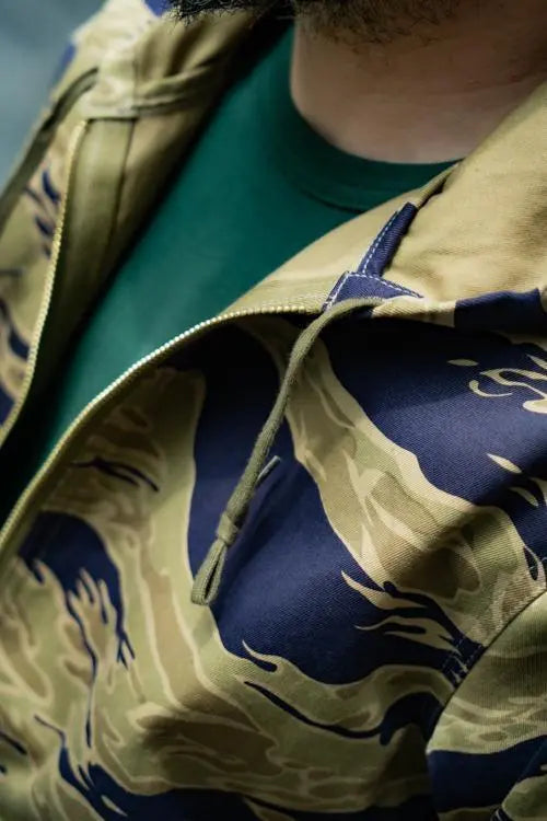 TIGER CAMOUFLAGE PARKA ADVISOR (XL)