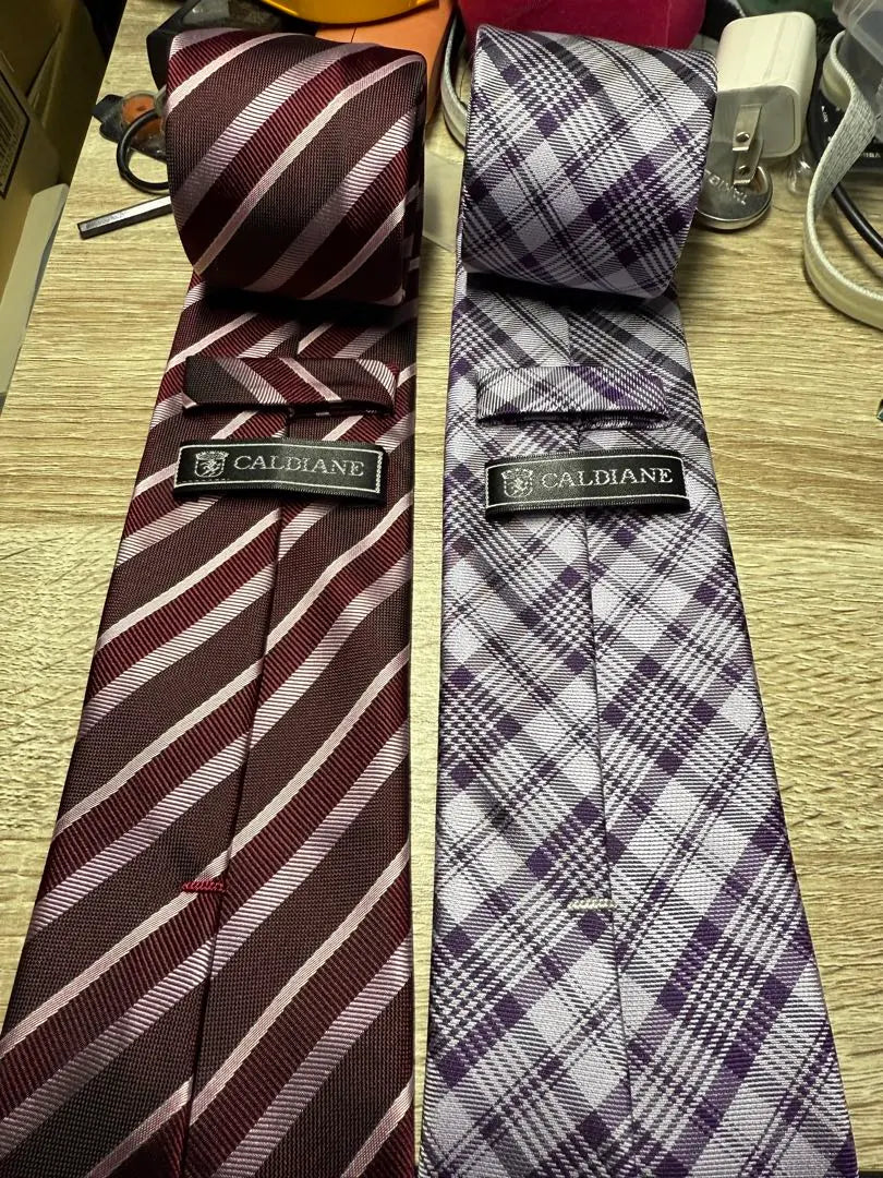 ⭐️Used⭐️Set of 2 tie ⑥