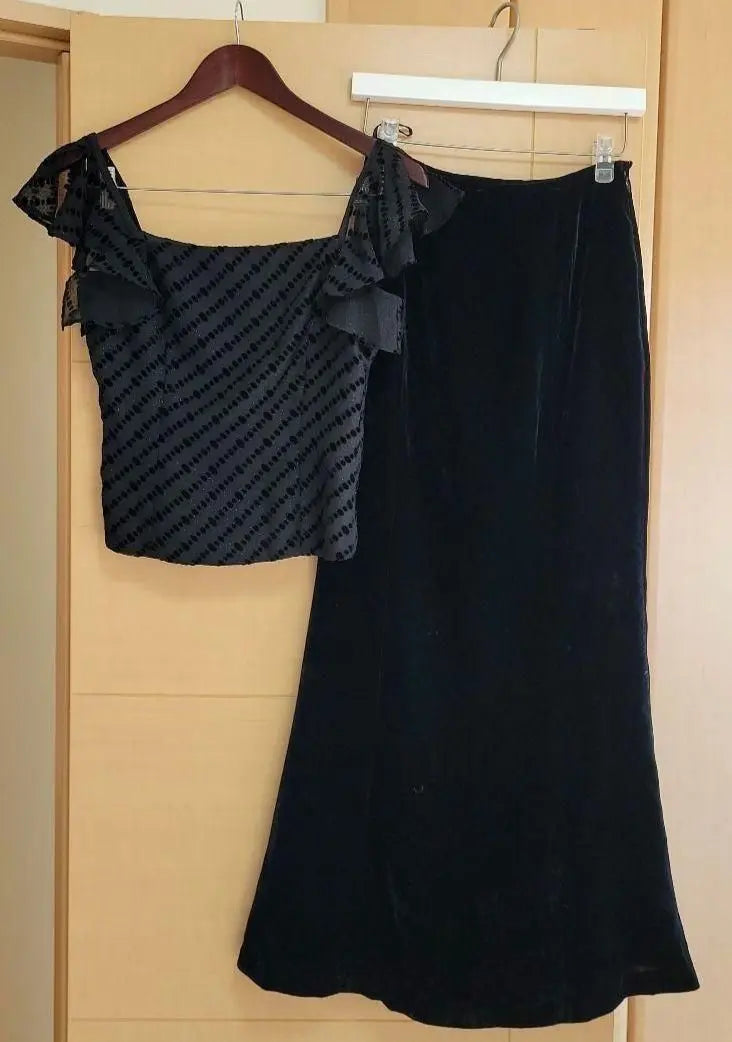 ♥ ️ Conjunto de 4 puntos ♥ ️ [RAYO CÓSMICO] 7-9 Traje negro Velvet Dot | ♥️４点セット♥️【rayo cósmico】７～９号 黒 スーツ ベルベットドット