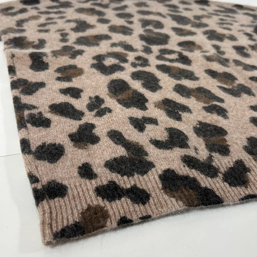 Tomorrowland McAfee Kaneko Aya Collaboration Leopard Short-sleeved knit Leopard print