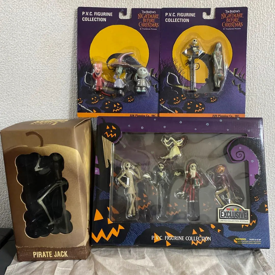 ★ Nightmare Before Christmas Figure Set Unused (Can be sold individually)