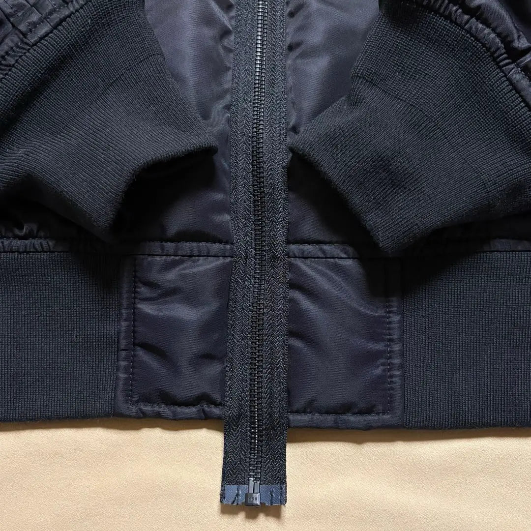 Chaqueta GU × UNDERCOVER MA-1 talla L negra