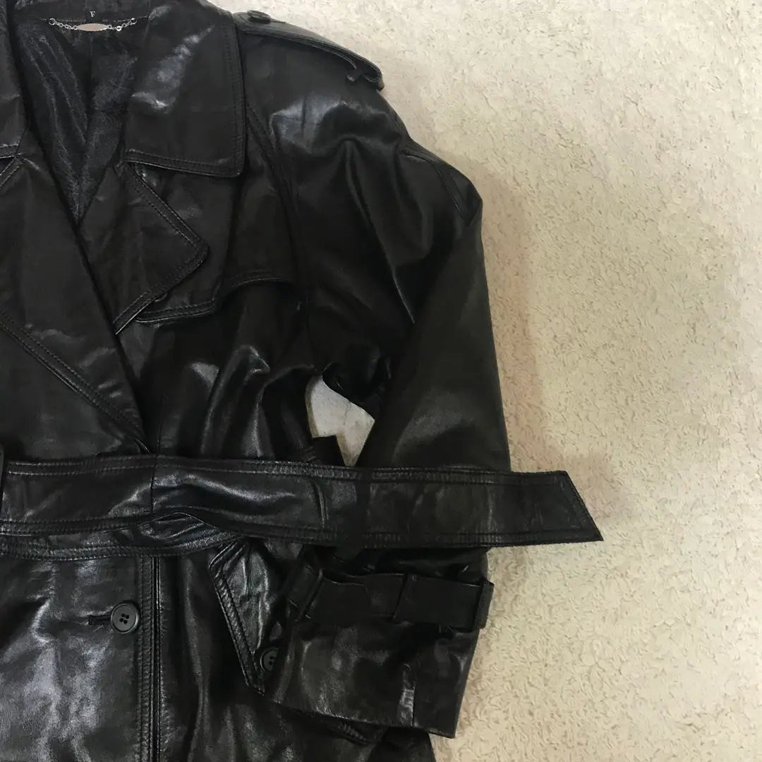 Abrigo de piel Conpiacere Gabardina Forro Estampado integral Piel de vaca Fabricado en Japón F