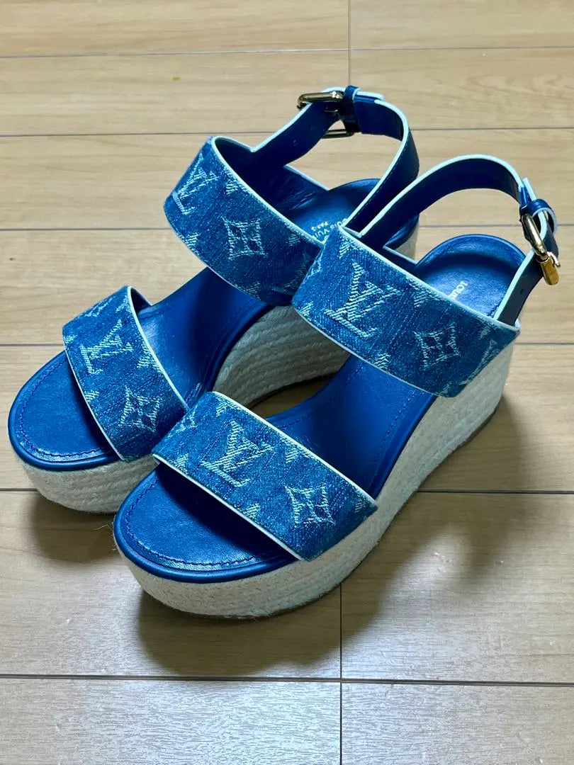 Sandalias vaqueras LV Louis Vuitton con suela de cuña Starboard Line 37