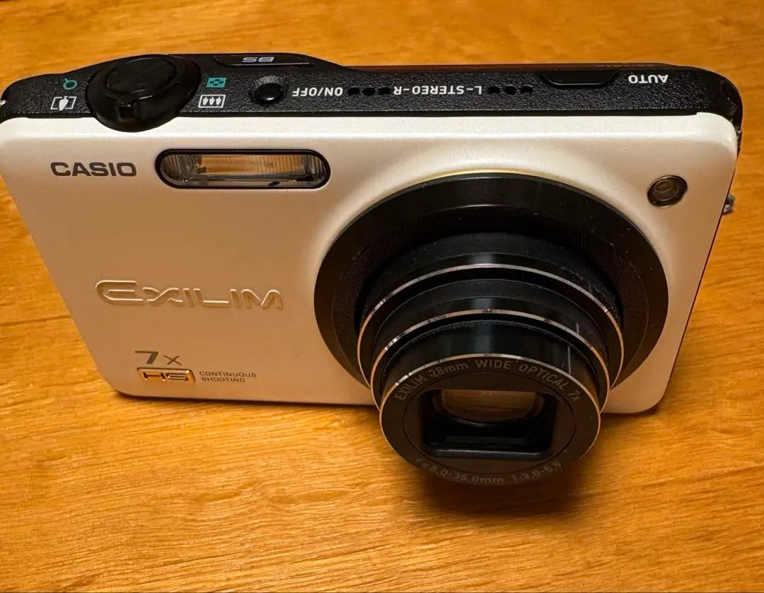 EXILIM Compact Digital Camera 7x Zoom EX-ZR15