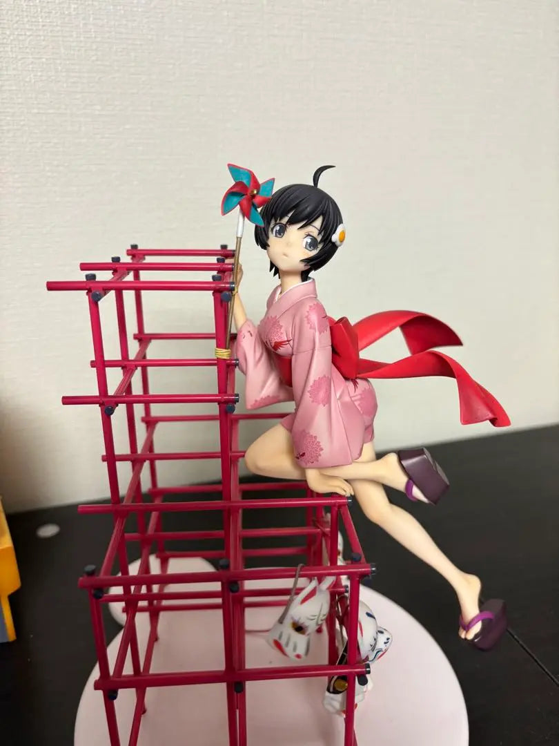 False Monogatari Araragi Karen Mon-Tue Figure Good Smile Company Scale