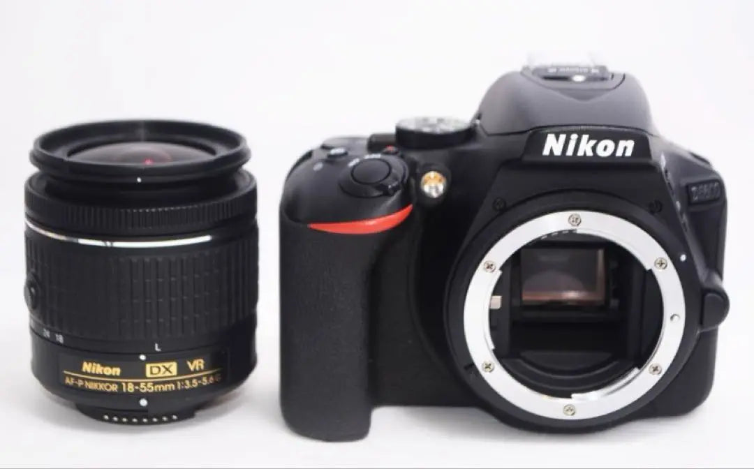 ✨ Superb condition✨ ❤ Nikon❤ ✨D5600✨☆Touch operation & Bluetooth installed☆