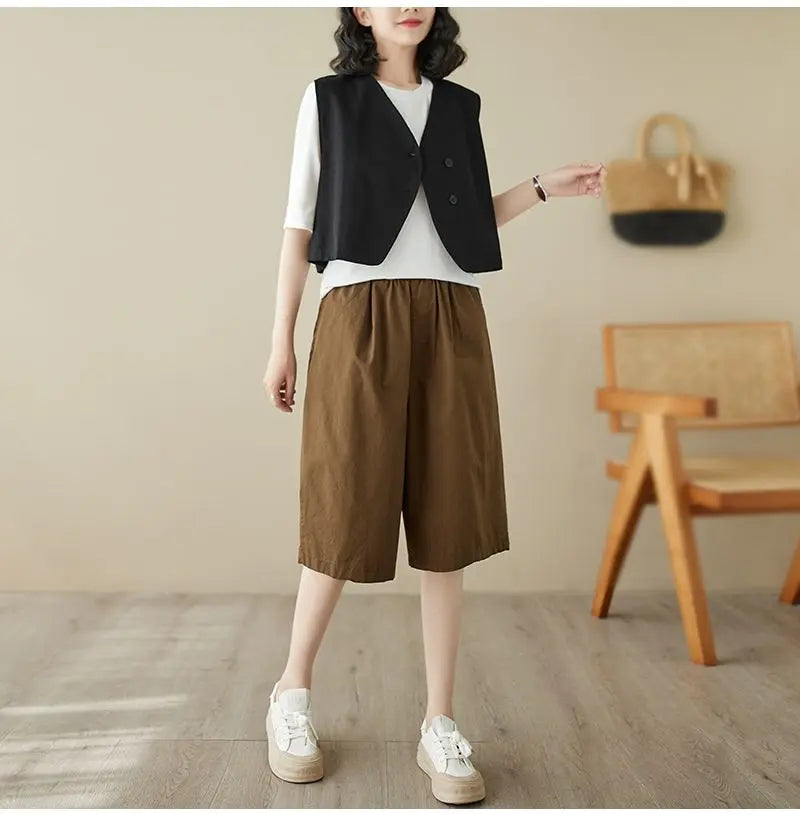 Highly stylish plain vest vest top simple button V-shaped collar