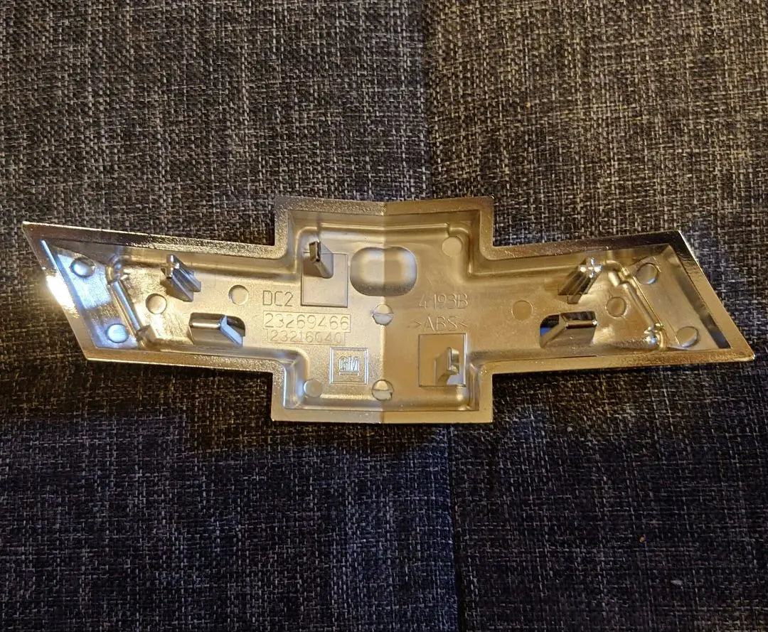 Chevrolet genuine Camaro Emblem Front New