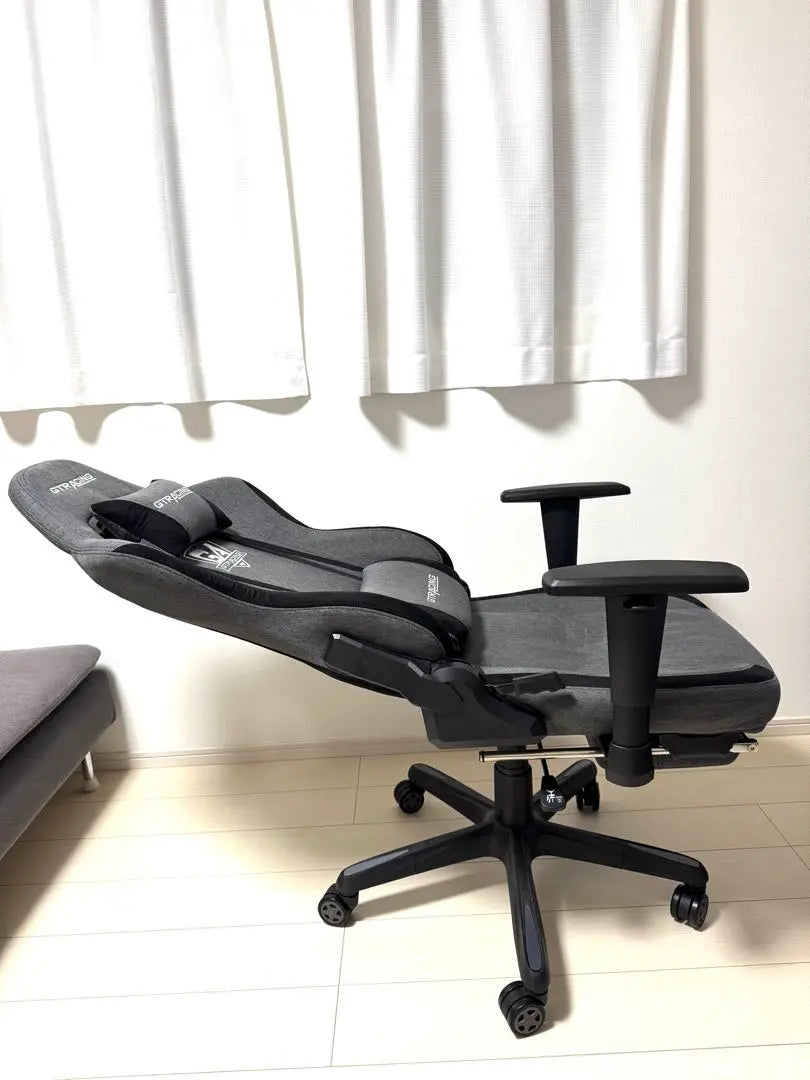 Silla para juegos GTRACING de tela gris