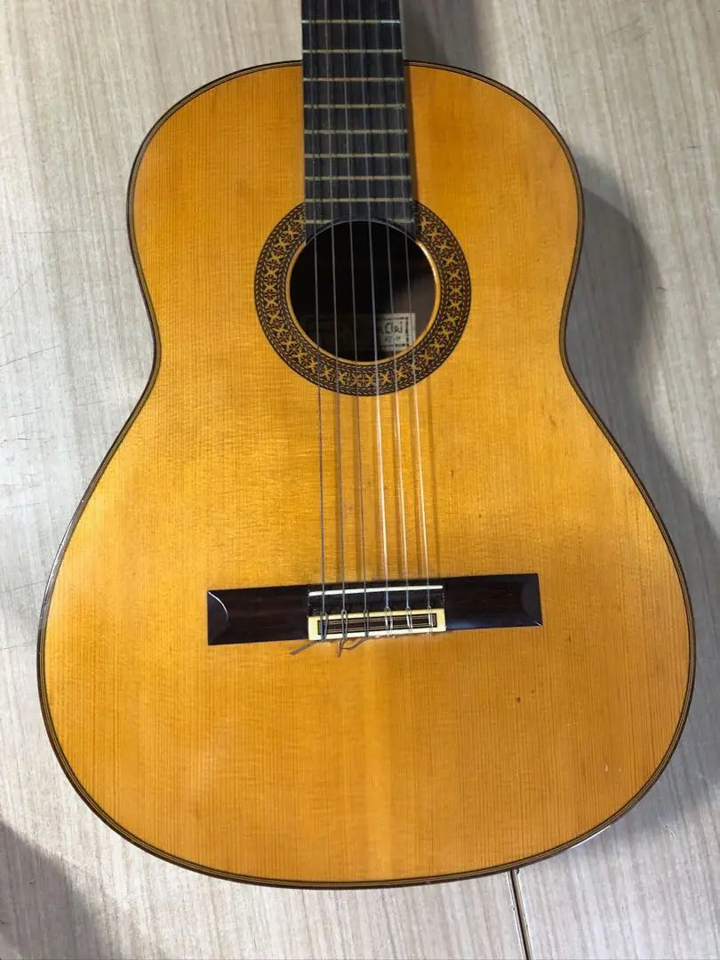 22◯F Chai Yukinobu Classical Guitar, 1976, with case