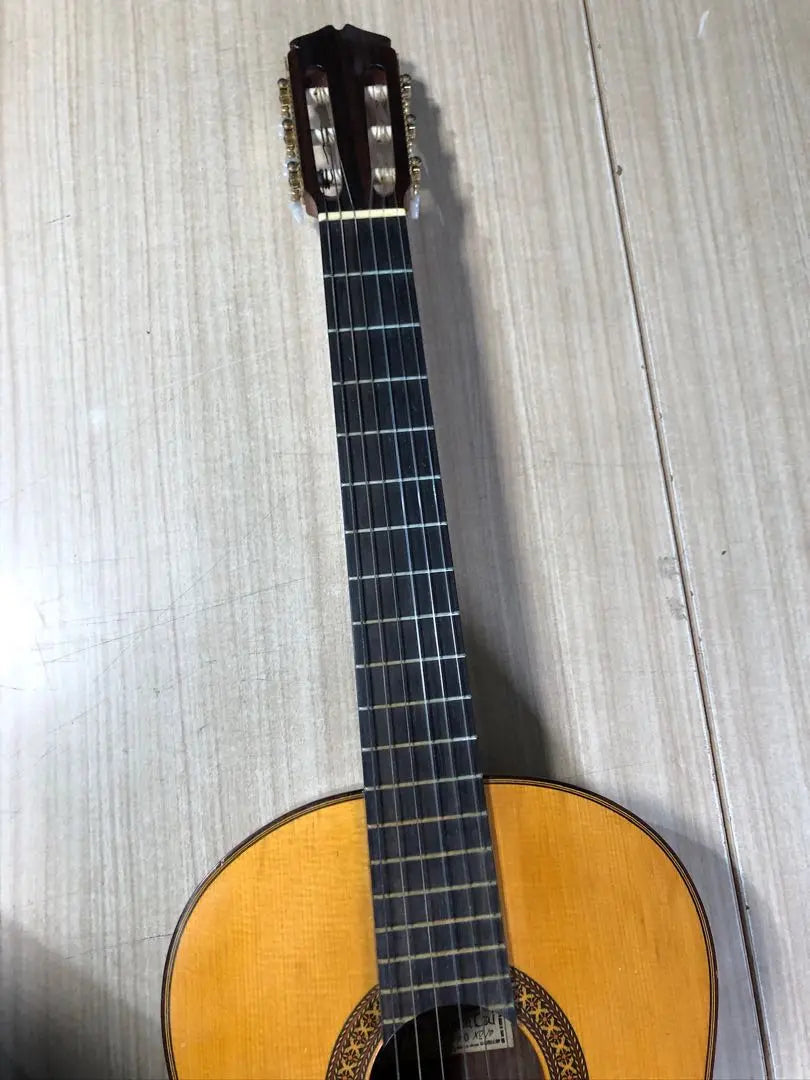 22◯F Chai Yukinobu Classical Guitar, 1976, with case