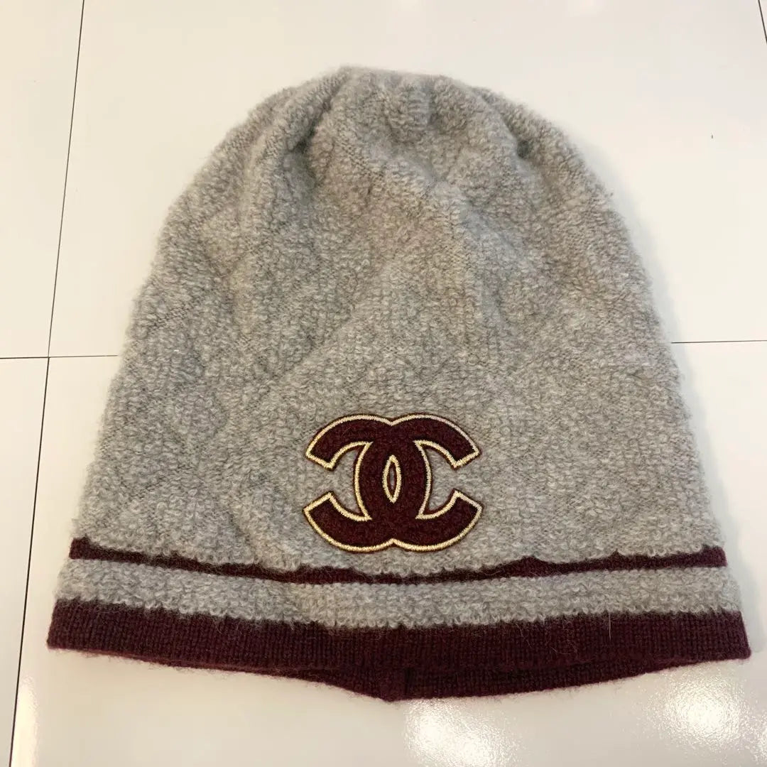 CHANEL 100% cashmere beanie with box, rare color