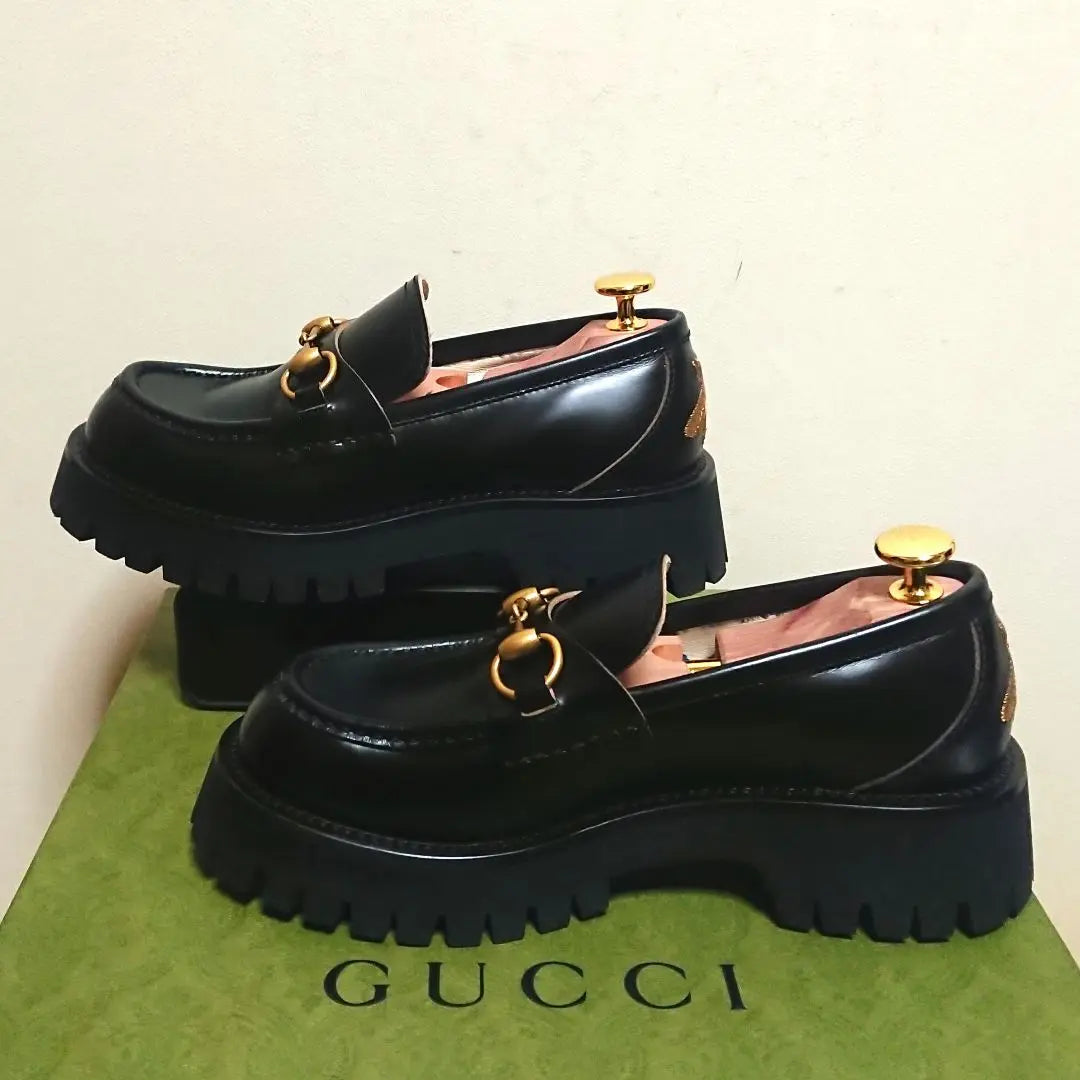 Good condition GUCCI Horsebit Loafers Lug Sole Bee Black 36