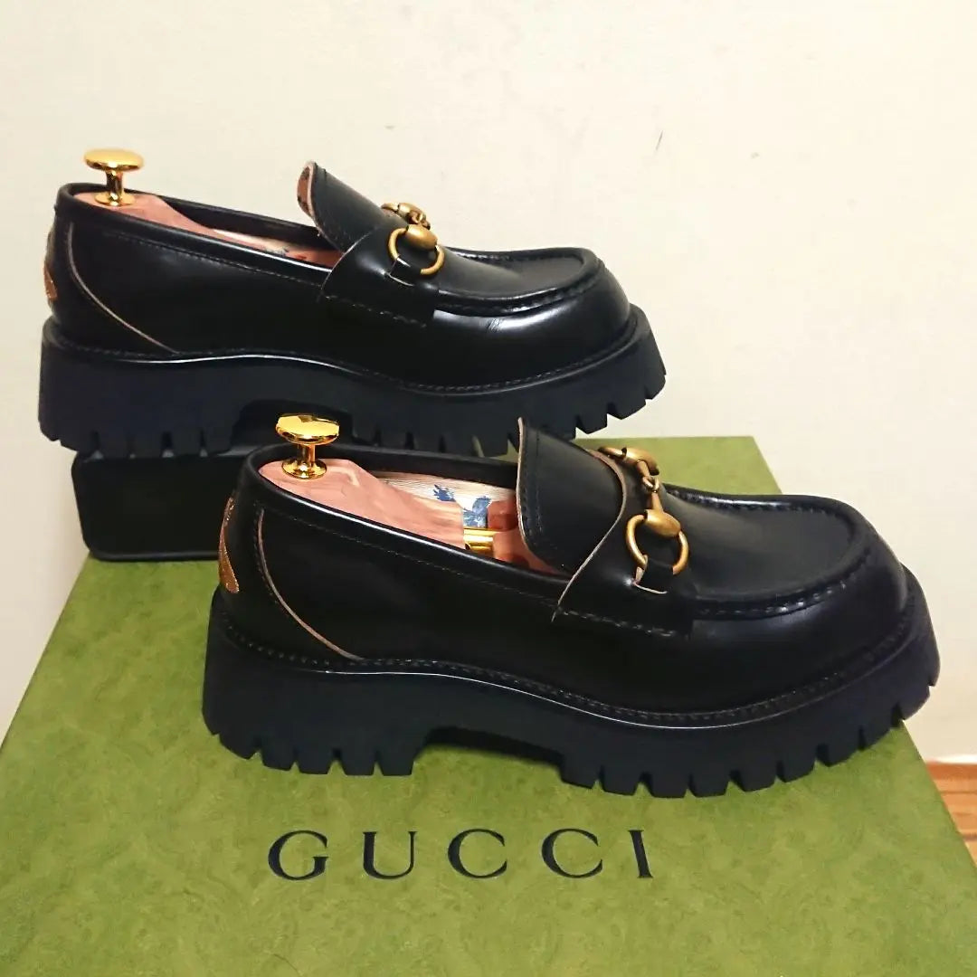 Good condition GUCCI Horsebit Loafers Lug Sole Bee Black 36