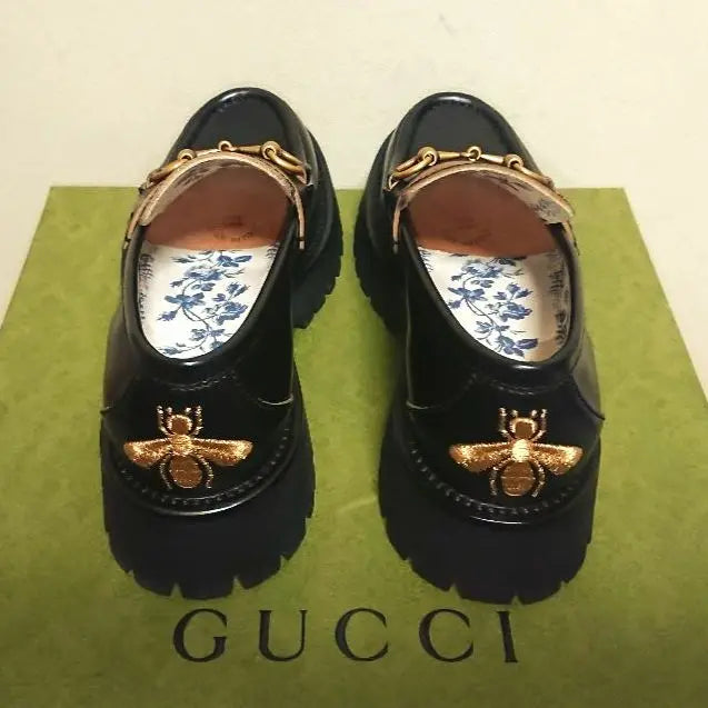 Good condition GUCCI Horsebit Loafers Lug Sole Bee Black 36