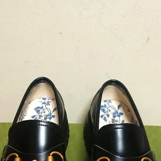 Mocasines GUCCI Horsebit con suela dentada y suela dentada Bee Black 36 en buen estado