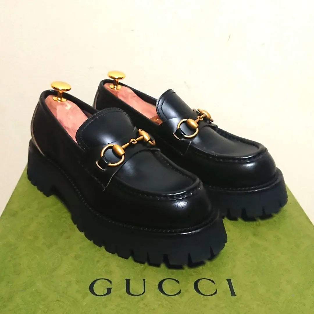 Good condition GUCCI Horsebit Loafers Lug Sole Bee Black 36