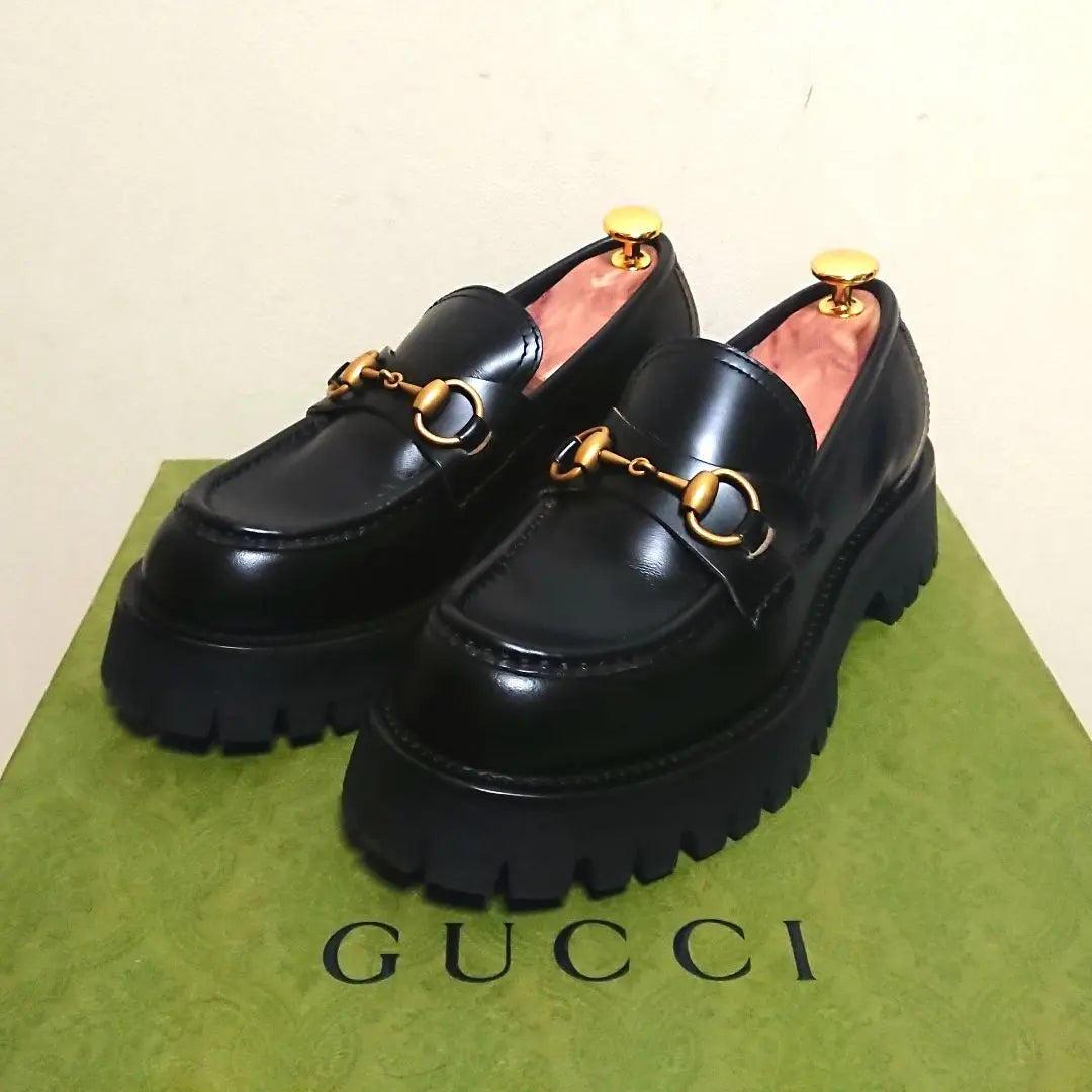 Good condition GUCCI Horsebit Loafers Lug Sole Bee Black 36