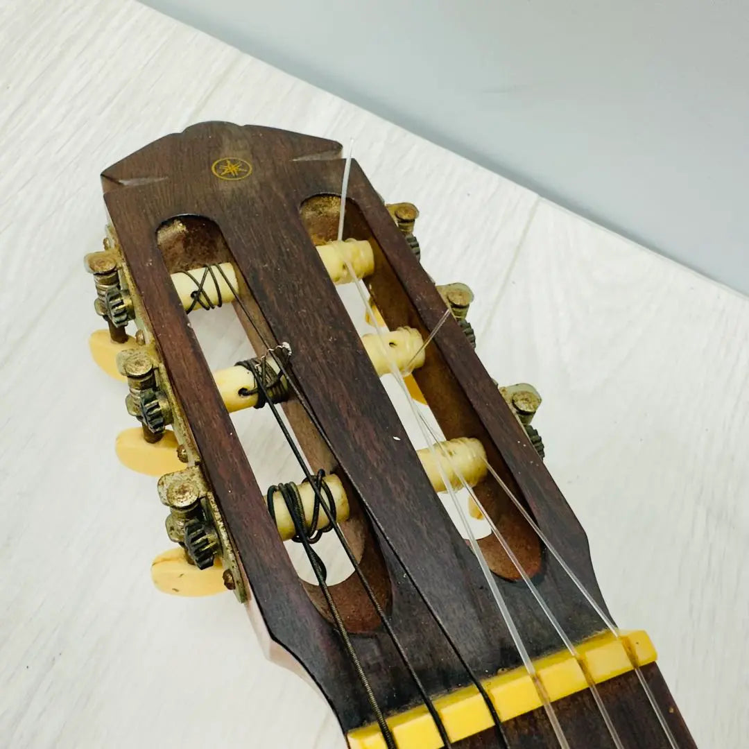 Guitarra acústica Yamaha G-70D