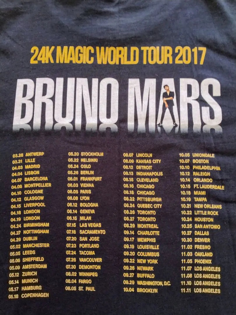 Bruno Mars 24k Magic Tour T-shirt M