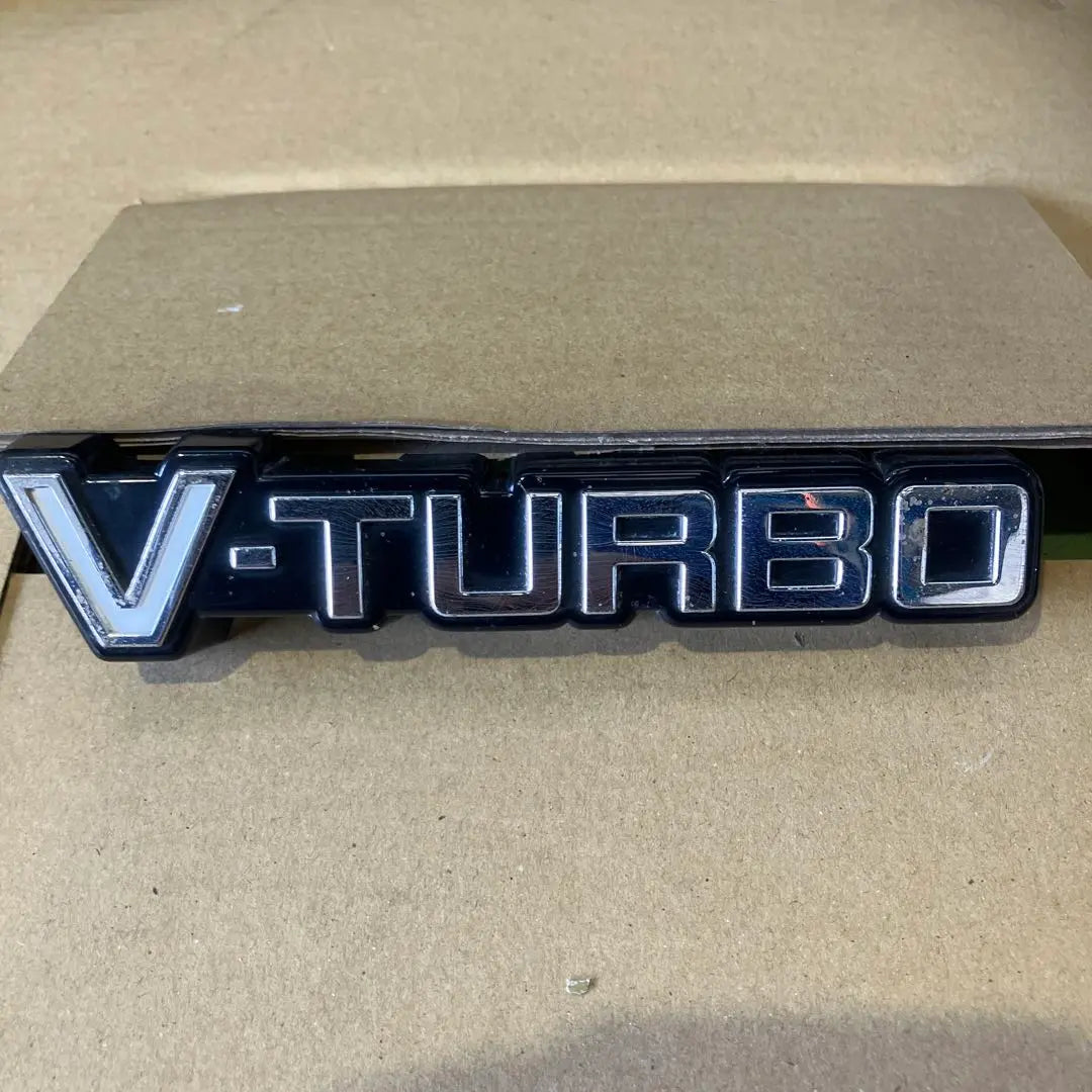 Nissan [At that time] V Turbo Emblem Old Car Cedric Gloria!!Shipping included!! ︎