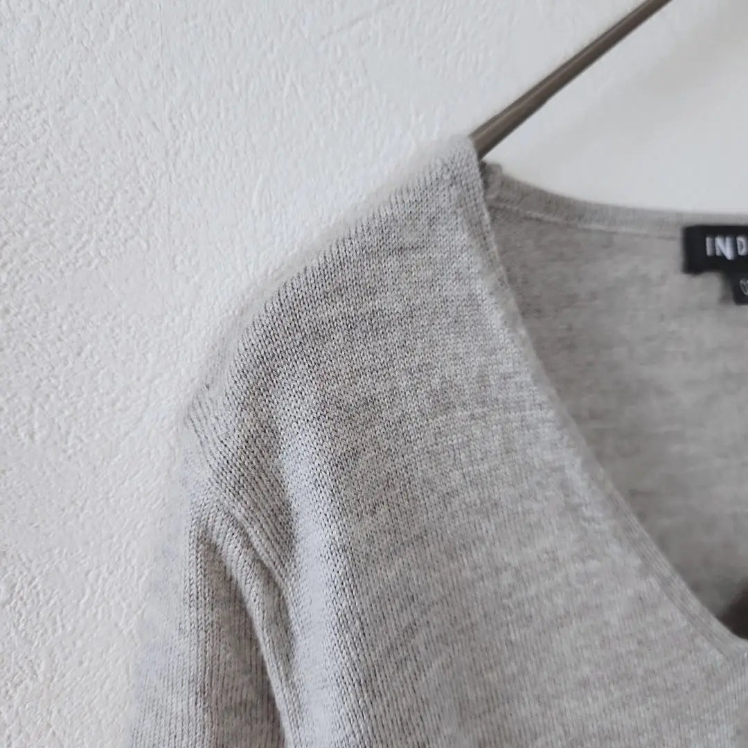 "Indivi" Indivi [05] Knit -sweater V -neck World | 『INDIVI』インディヴィ【05】ニット セーター Vネック ワールド