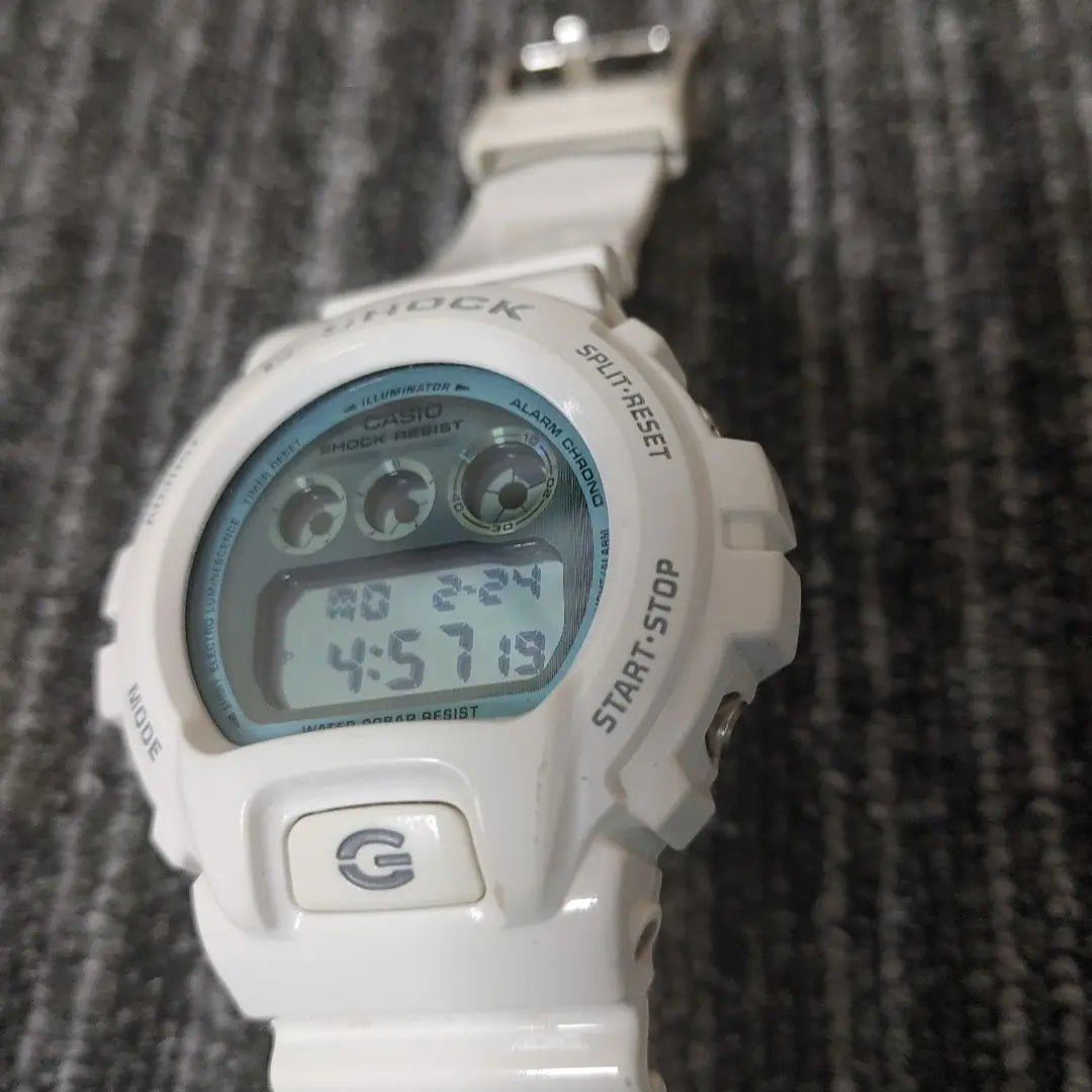 048 CASIO G-SHOCK White Watch