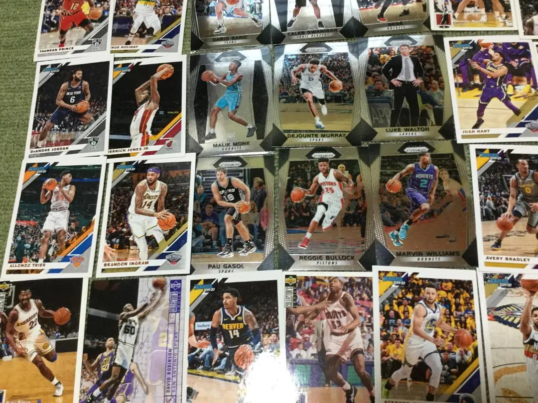 NBA Basketball Trading Cards Set