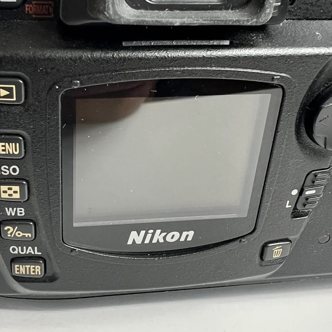 Nikon D70 digital SLR camera