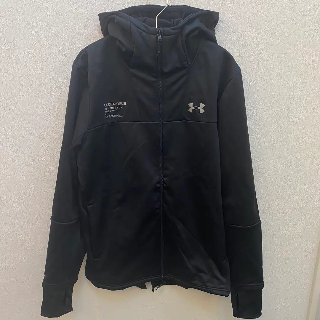 [Buen estado] Chaqueta con capucha Under Armour negra XL