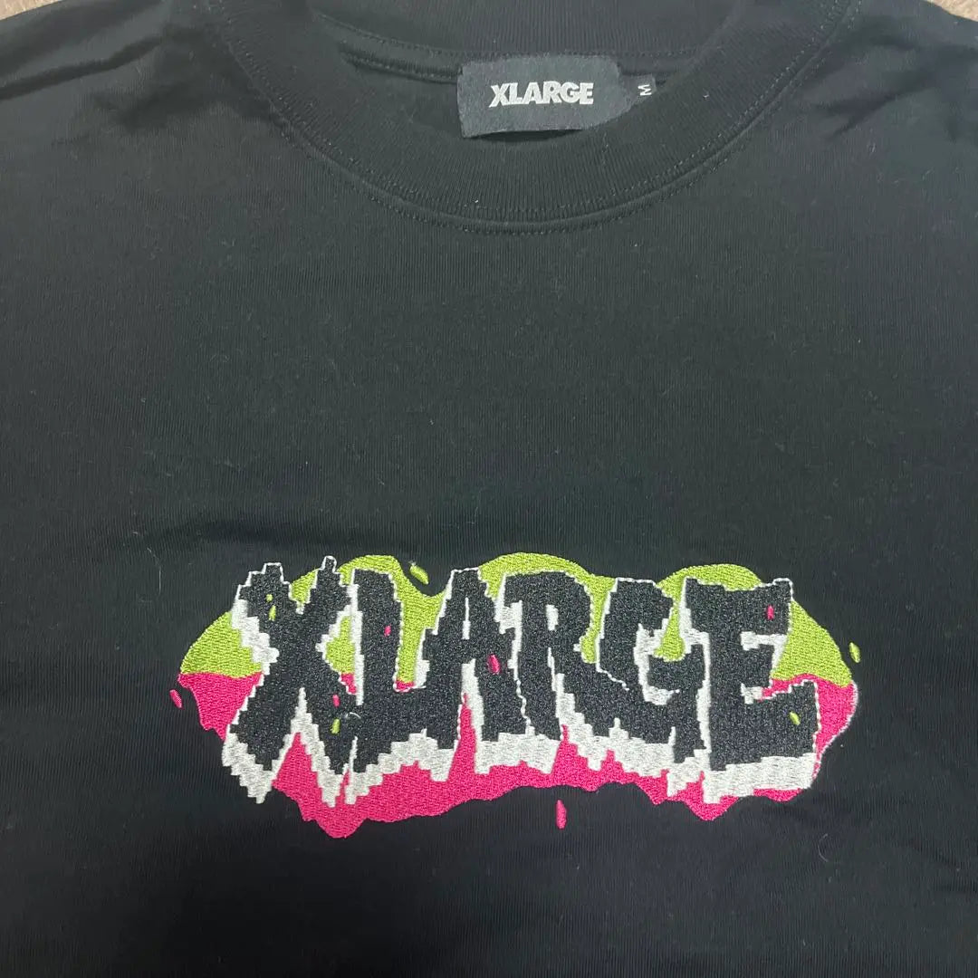 Mujer XLARGE Camiseta con logo estilo graffiti talla M negro | XLARGE グラフィティ風ロゴ Tシャツ Mサイズ 黒