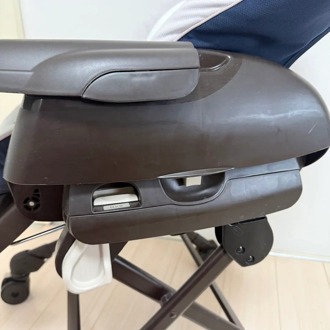 <combi> Baby products manual baby rack baby chair