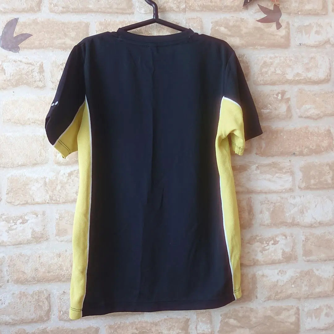 ★Camiseta deportiva Sideline de UNIQLO usada★ negra ★ 140