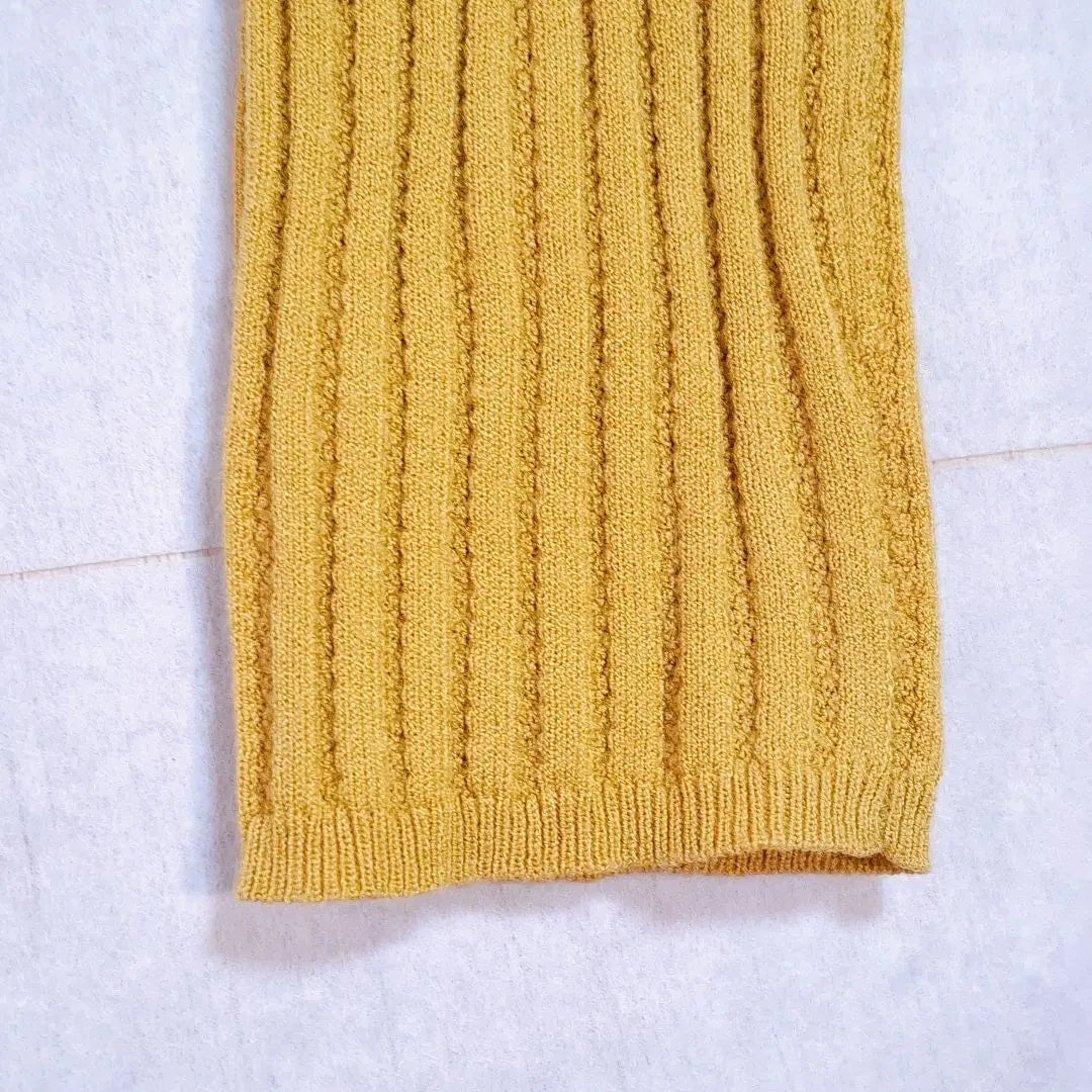 [Kumikyoku] V-neck knit, thin, long sleeves, mustard yellow 2