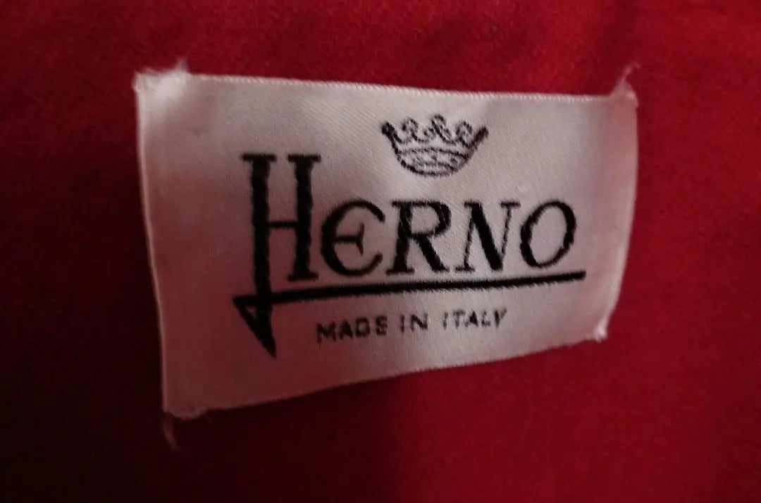 ■ Herno ★ Precio por 100.000 yenes ★ Hermosa ★ Chaqueta de abrigo | ■ヘルノ★定価１０万円程度★綺麗★コートジャケット