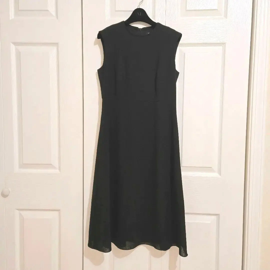 [Price reduction] Magnolia Collection Linen-style Summer Dress Midi Length Black 36