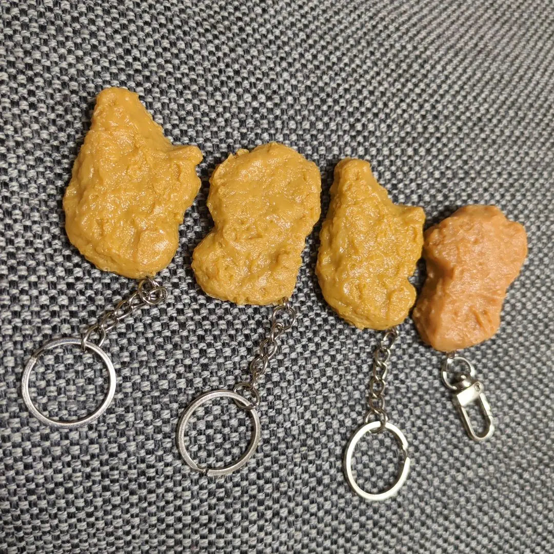 [Same-day shipping] 18-piece set/Fried chicken chicken nugget keychain | 【即日発送】18こセット／フライドチキン　チキンナゲット　キーホルダー