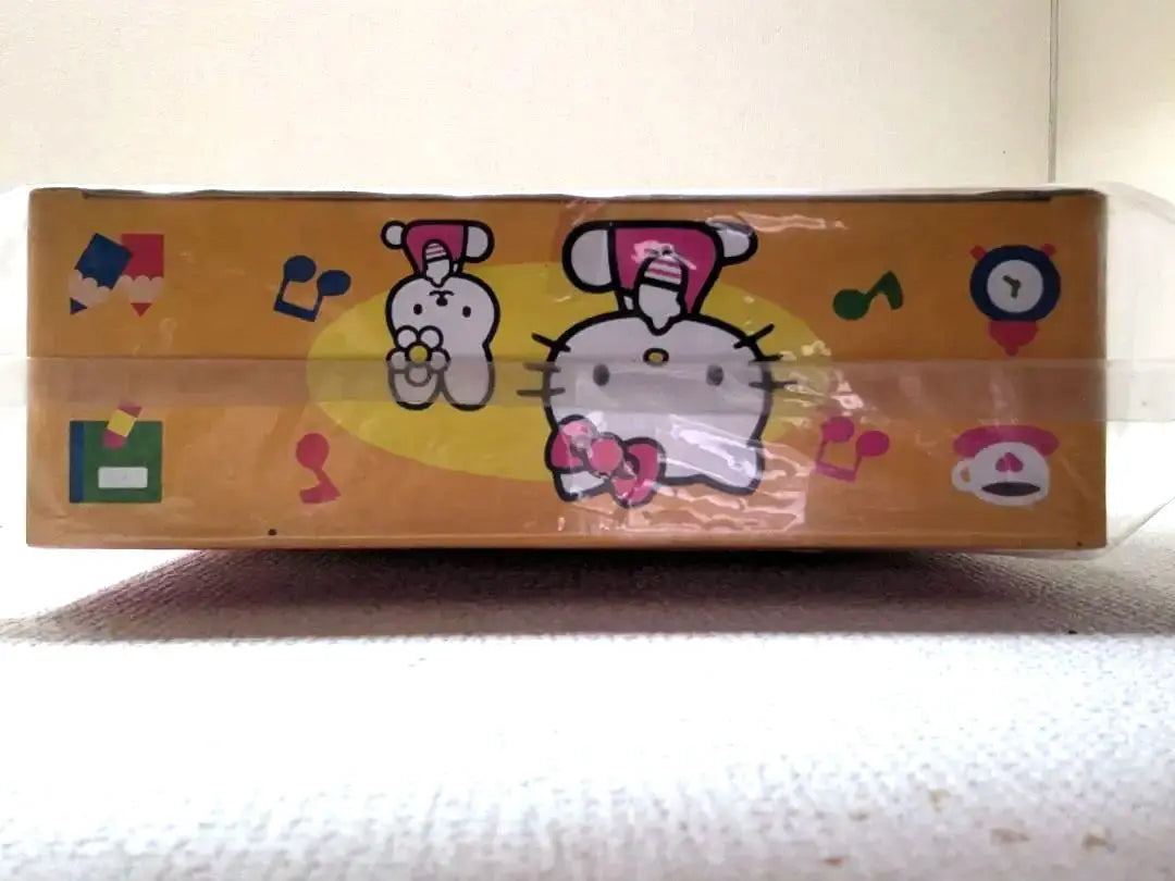 [Hello Kitty] 2001 Action Wall Clock 2 Pink/New and Unused, Unopened Prize Item