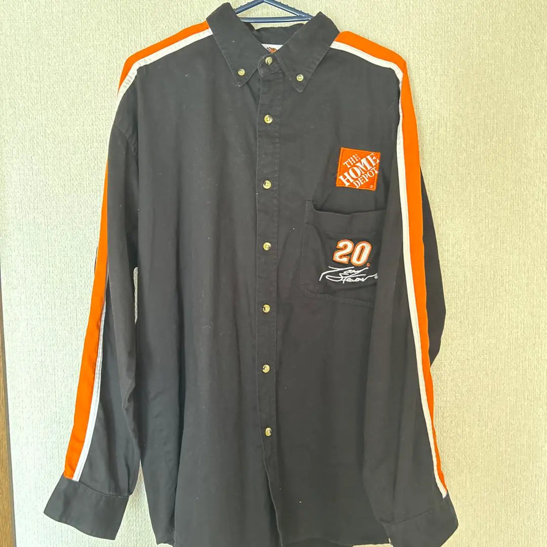 THE HOME DEPOT Long sleeve shirt