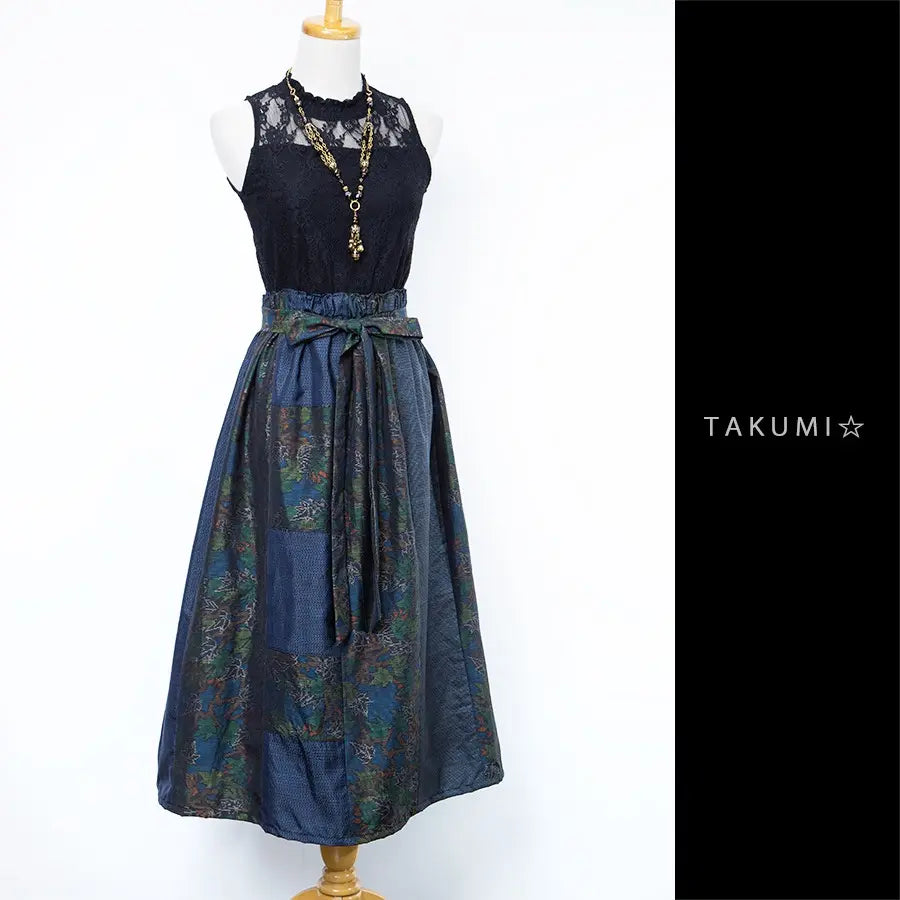 Oshima Tsumugi Kimono Remake Gathered Cart Wawn Blue Green Maple Pattern Handmade | 大島紬 着物リメイク ギャザースカート 紺緑系 もみじ柄 ハンドメイド