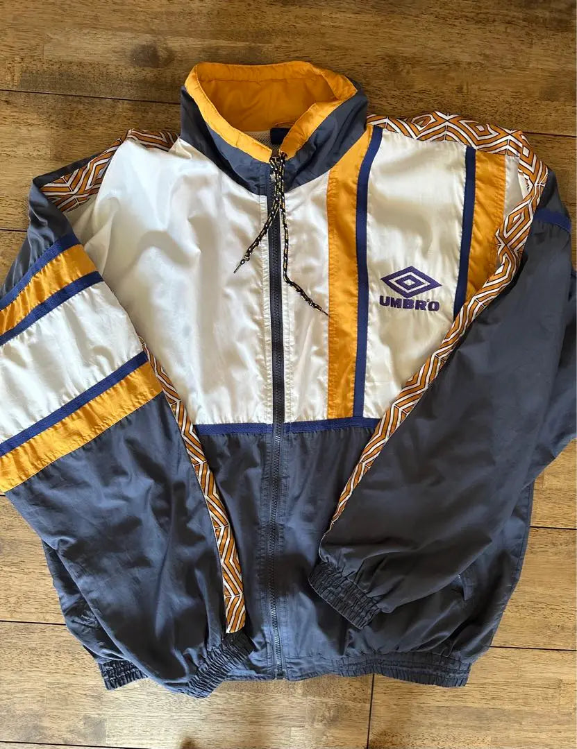 ¡Artículo raro! Chaqueta antigua UMBRO