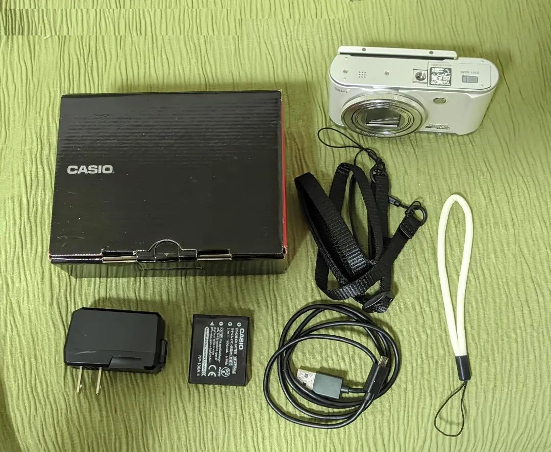 CASIO EXILIM EX-ZR3200 Cámara digital productos usados ​​| CASIO EXILIM EX-ZR3200デジタルカメラ 中古品