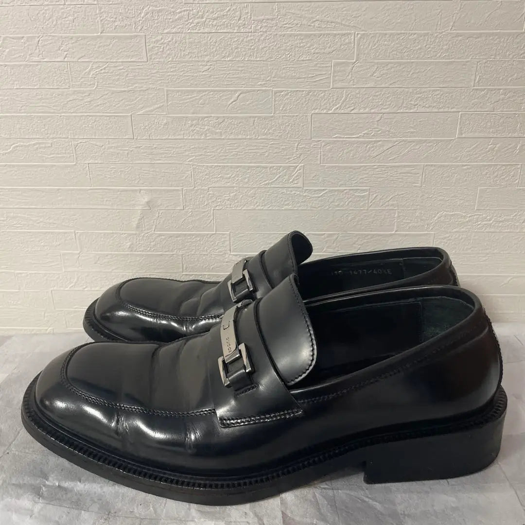 ⭐︎Good condition GUCCI black leather loafers with metal buckle 25cm