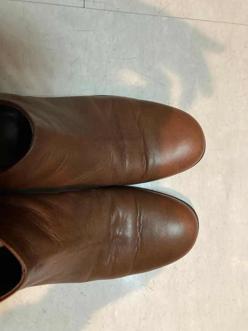 STUDIOUS brown boots (size 8)