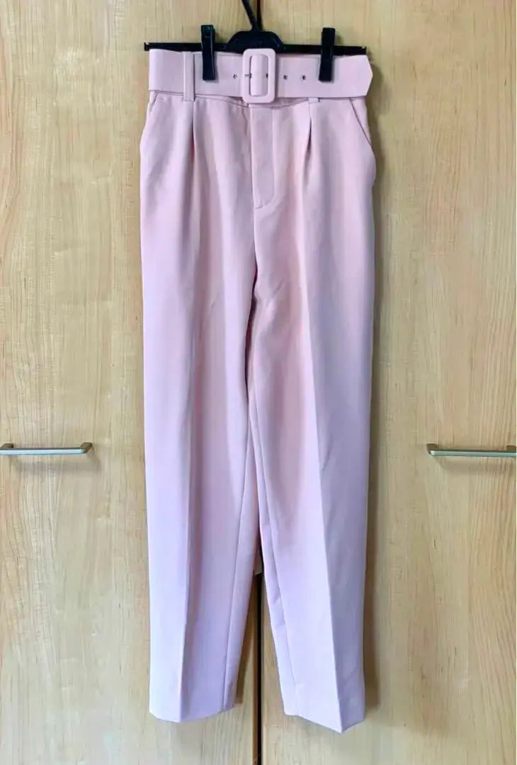 Pantalones de cintura alta con cinturón ZARA XS